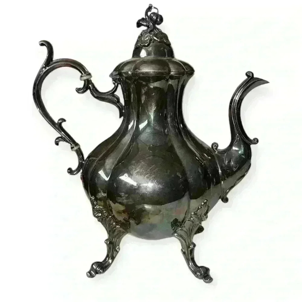 Antique REED & BARTON 1795 Winthrop Silver Plated Tea pot